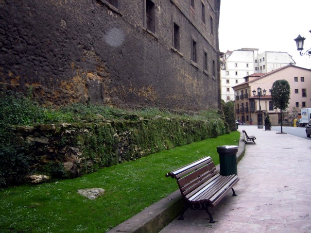 Evolución histórico-constructiva de la muralla altomedieval.